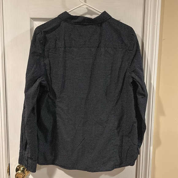 Tommy Hilfiger button down size XL - Picture 4 of 4